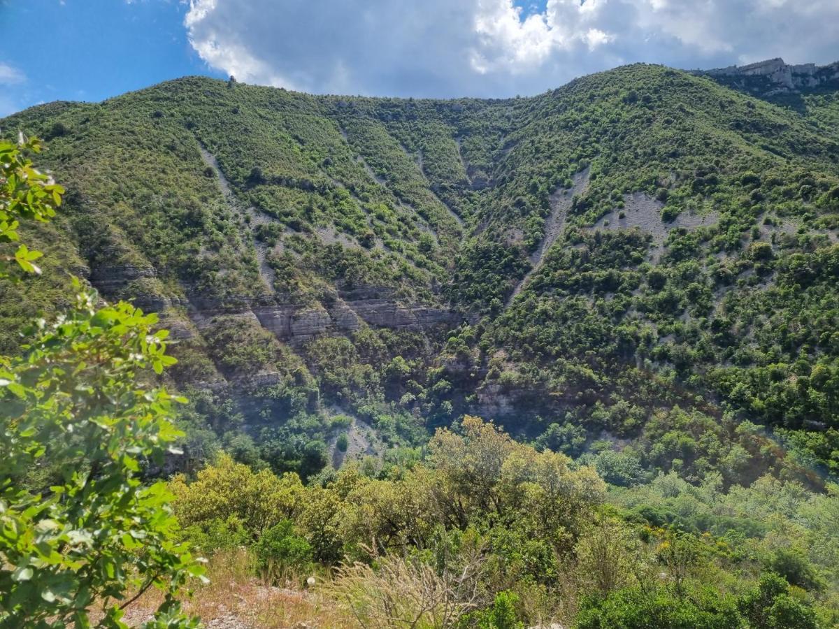 Gite De Navacelles Blandas Bagian luar foto